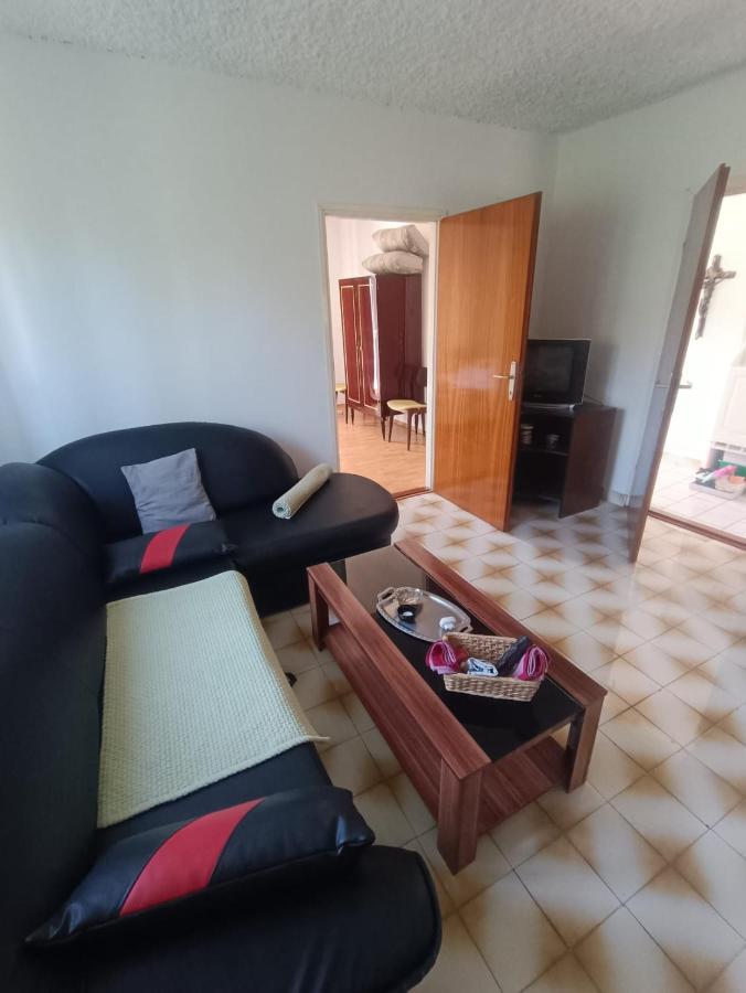 Tribunj Apartmani Экстерьер фото