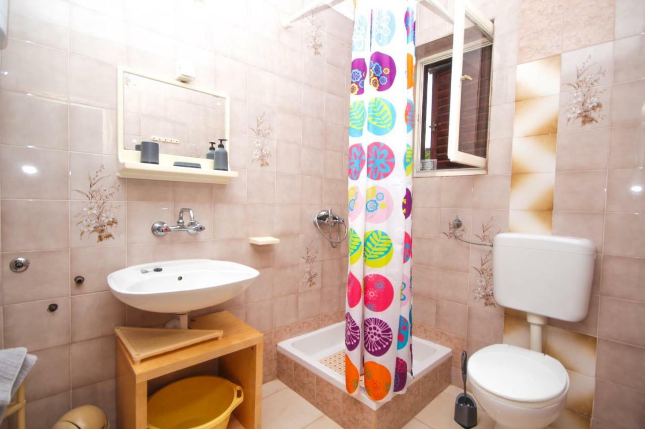 Tribunj Apartmani Экстерьер фото