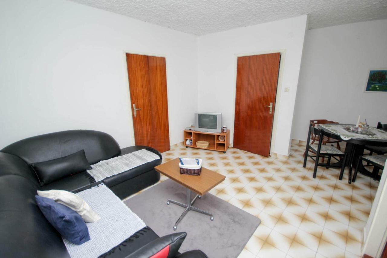 Tribunj Apartmani Экстерьер фото